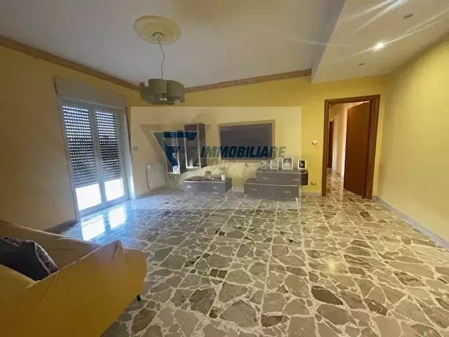 Immagine 9 di Casa trifamiliare in vendita  in Viale Dei Comuni a Siracusa