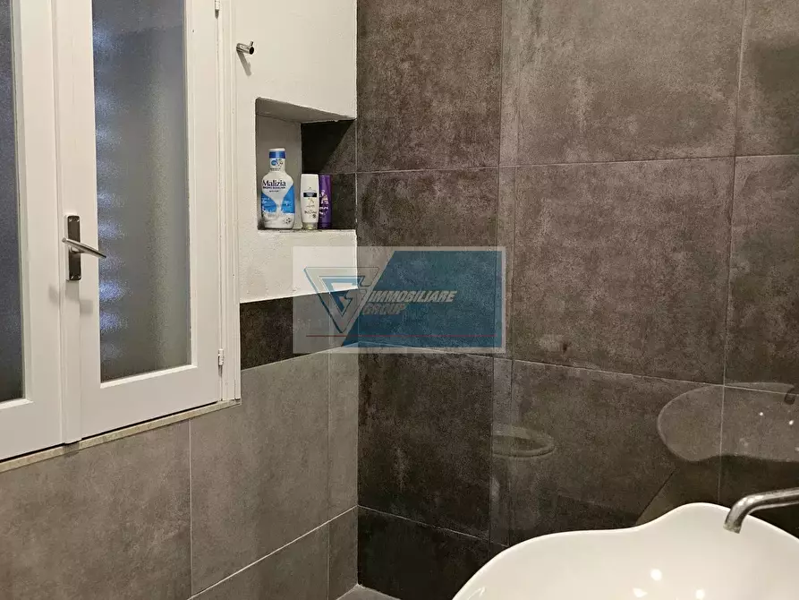 Immagine 17 di Casa trifamiliare in vendita  a Noto