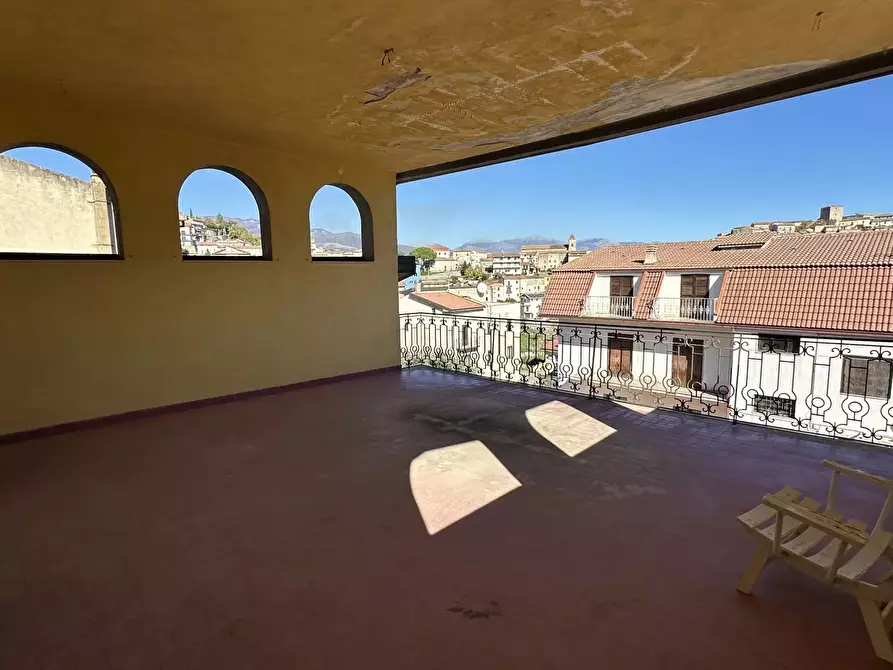 Immagine 22 di Casa trifamiliare in vendita  in Viale della Repubblica, 34 a Altomonte