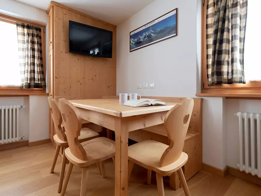 Immagine 12 di Casa trifamiliare in vendita  in Via Adda, 10 a Valdidentro