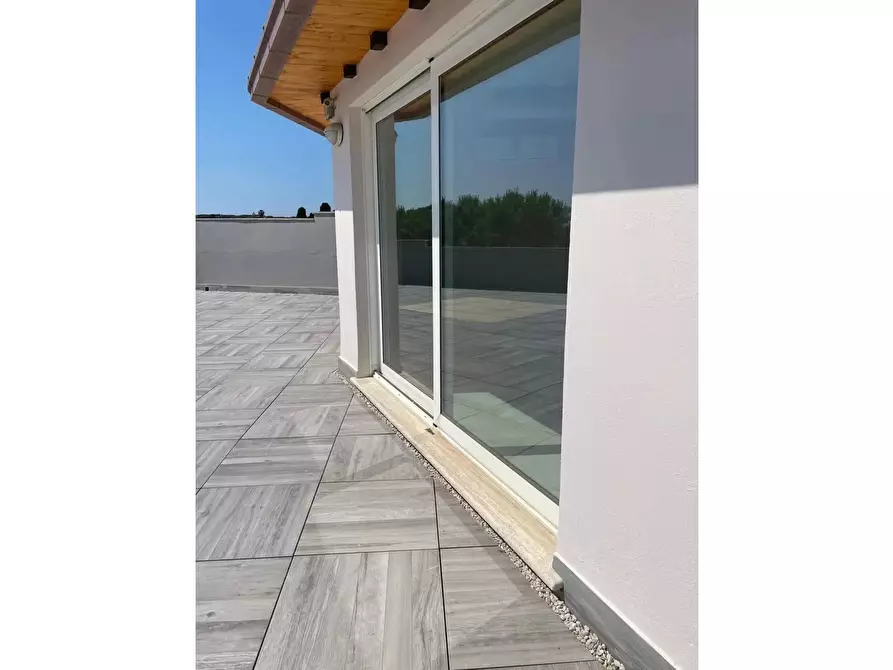 Immagine 4 di Casa trifamiliare in vendita  in Via delle Sterlizie a Nettuno