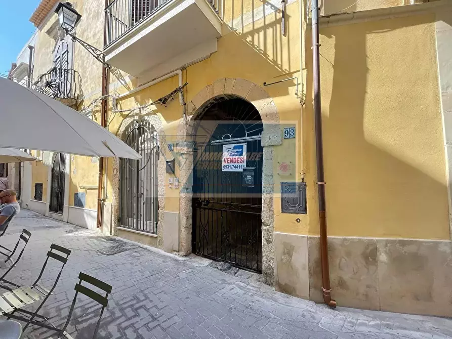 Immagine 7 di Casa trifamiliare in vendita  a Siracusa