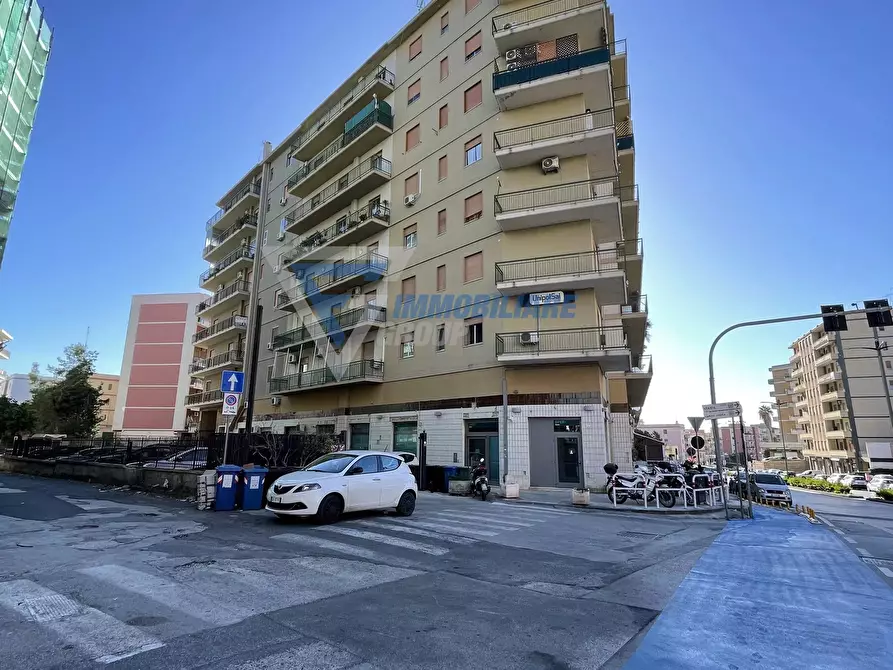 Immagine 1 di Casa trifamiliare in vendita  in Viale Teracati a Siracusa