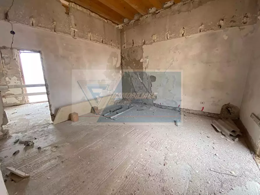 Immagine 4 di Casa trifamiliare in vendita  in piazza belvedere san giacomo a Siracusa