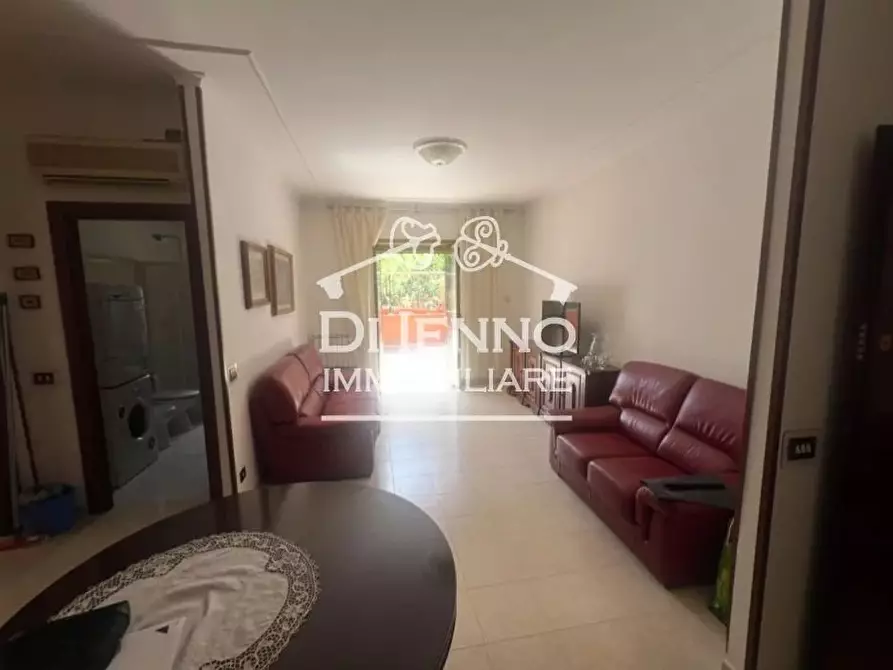 Immagine 7 di Casa trifamiliare in vendita  in Via Terranuova Bracciolini a Roma