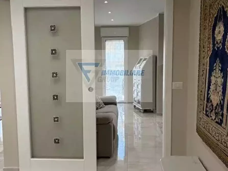 Immagine 31 di Casa trifamiliare in vendita  in Via San Giovanni a Buccheri