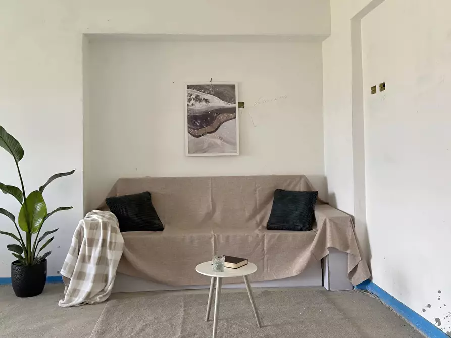 Immagine 12 di Casa trifamiliare in vendita  in contrada Cavoni a Altilia