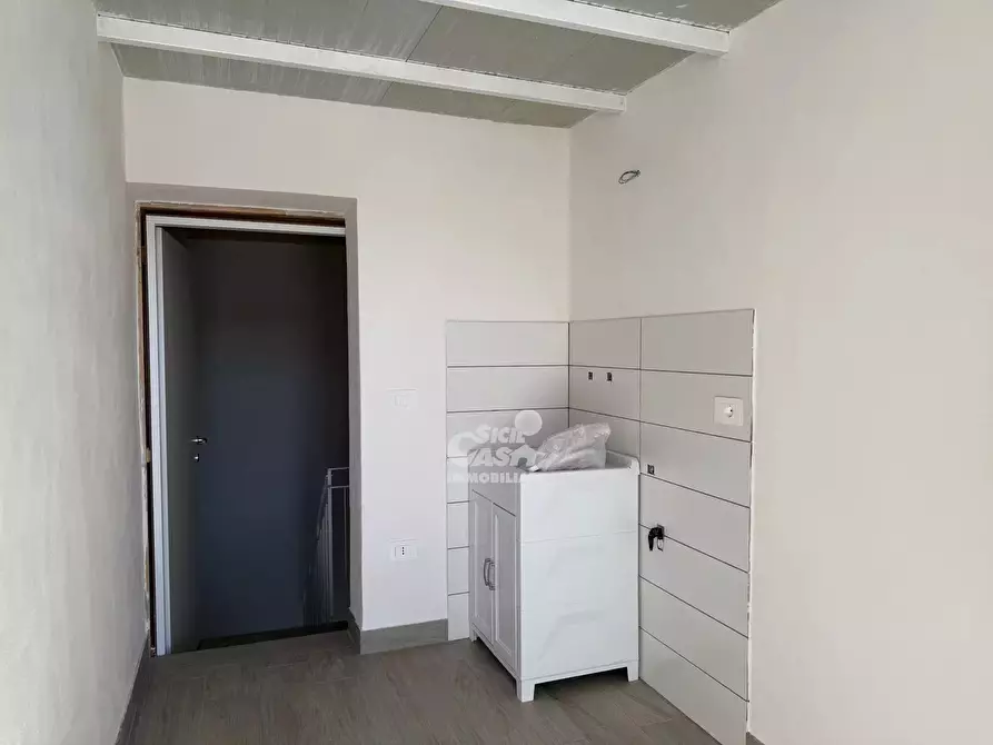 Immagine 34 di Casa trifamiliare in affitto  a Marsala