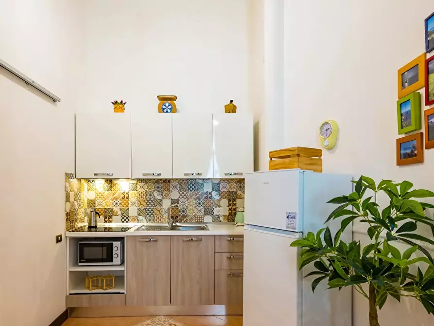 Immagine 6 di Casa trifamiliare in vendita  in Piazzetta Rosario di Palazzo, 10. a Napoli