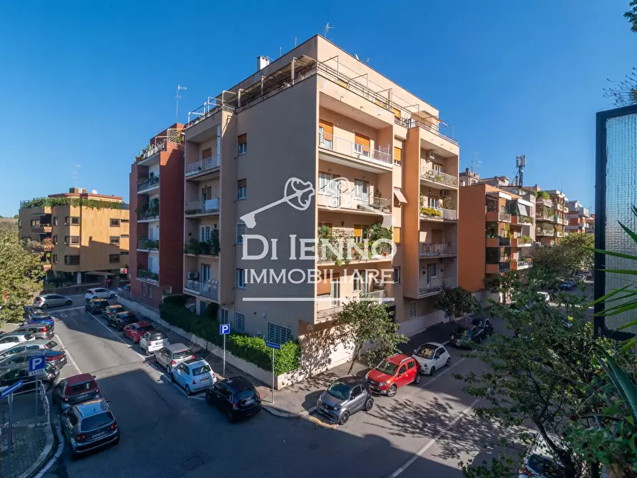 Immagine 26 di Casa trifamiliare in vendita  a Roma