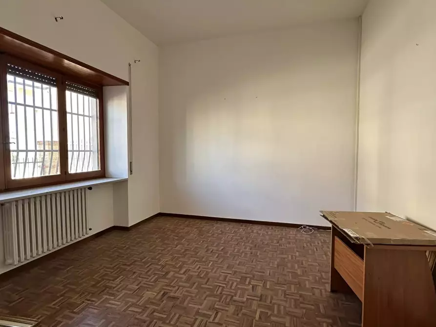 Immagine 5 di Casa trifamiliare in vendita  in Viale della Repubblica, 34 a Altomonte