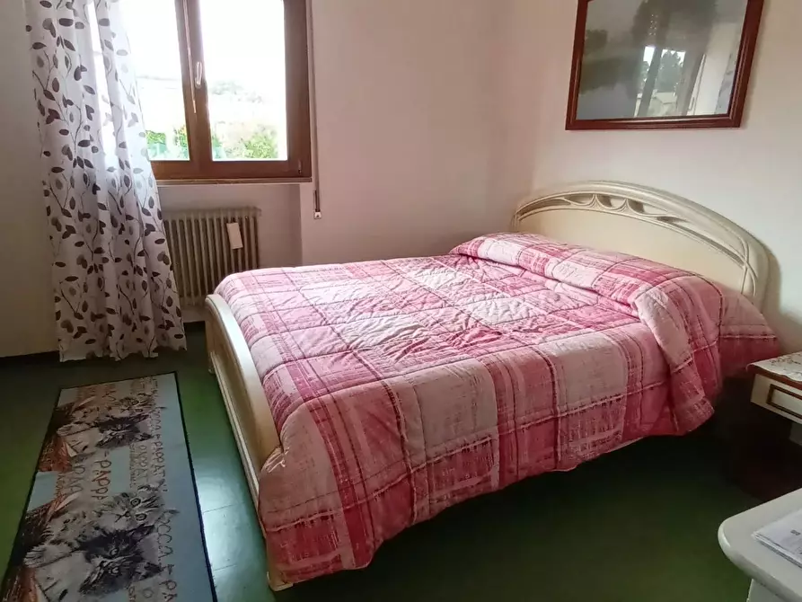 Immagine 8 di Casa trifamiliare in vendita  a Susegana