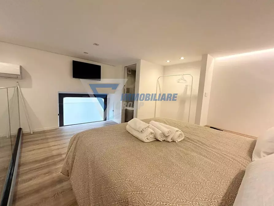 Immagine 6 di Casa trifamiliare in vendita  in VIA ALBANIA a Siracusa