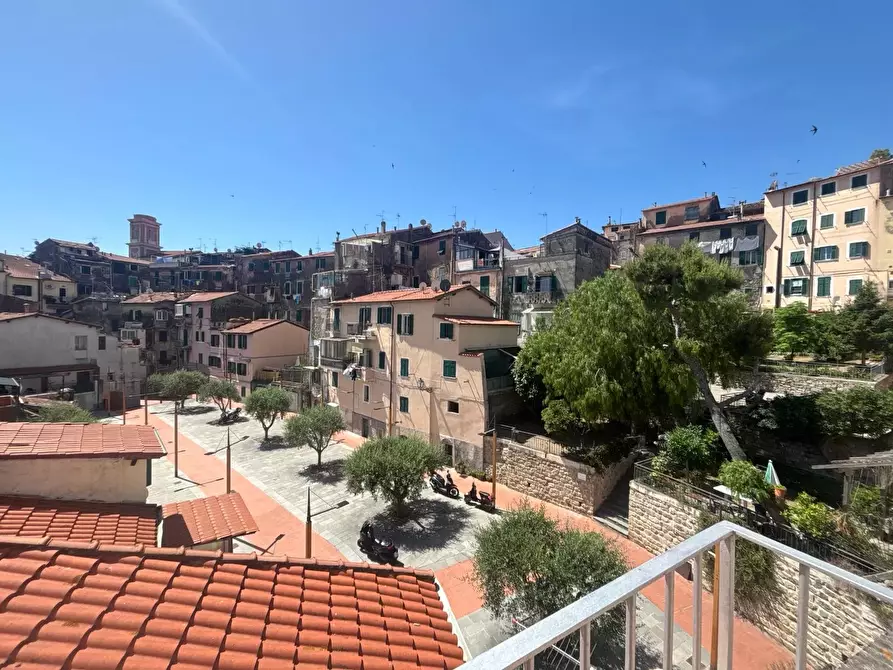 Immagine 2 di Casa trifamiliare in vendita  in Via Piemonte, 19 a Ventimiglia