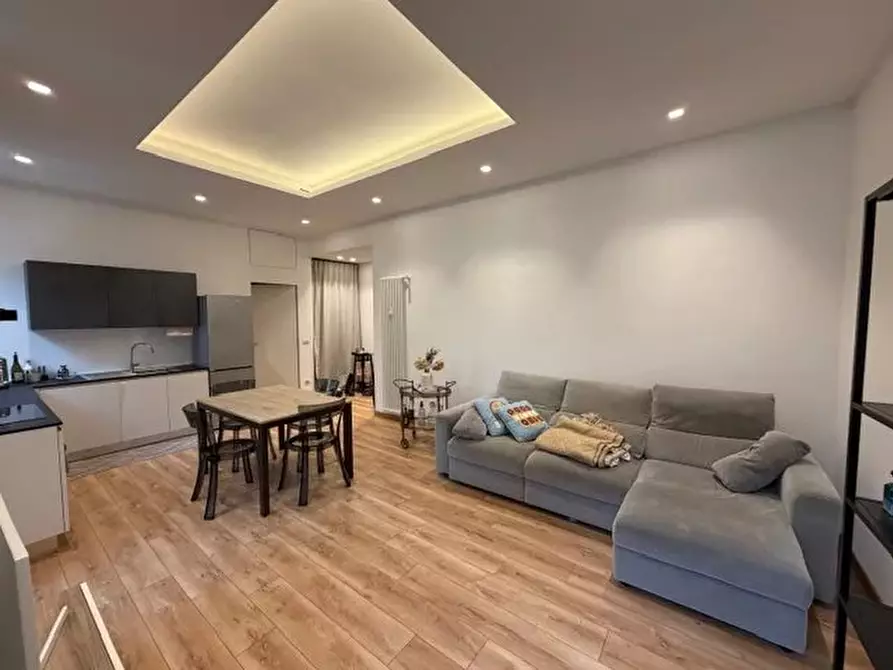 Immagine 3 di Casa trifamiliare in affitto  a Milano