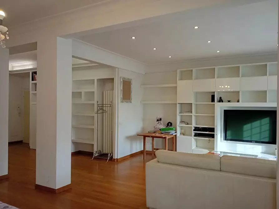 Immagine 36 di Casa trifamiliare in affitto  in Piazza Nostra Signora di Guadalupe a Roma