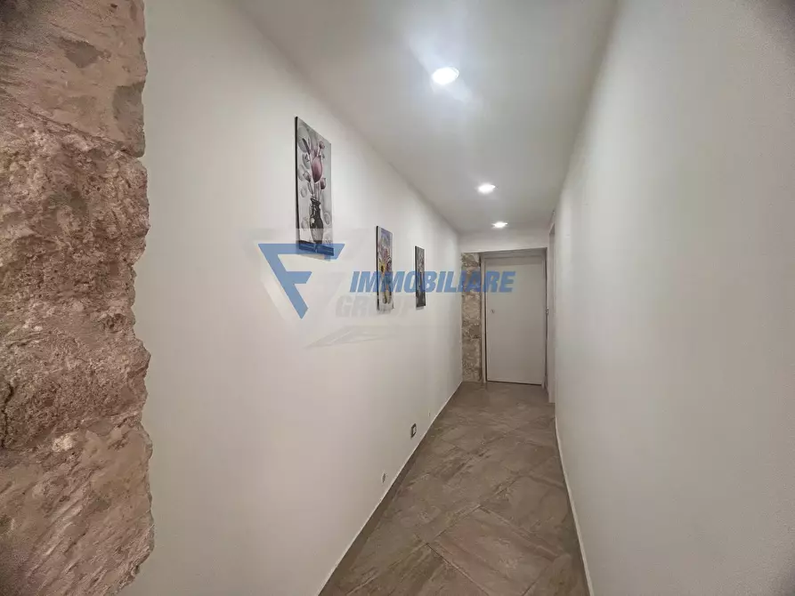 Immagine 7 di Casa trifamiliare in vendita  in Via Pindaro a Siracusa