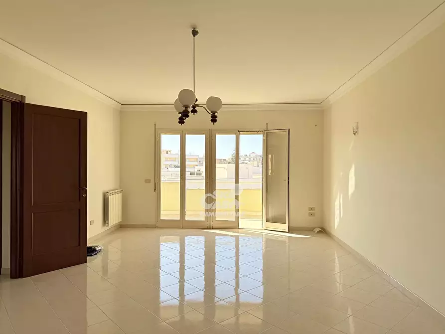 Immagine 1 di Casa trifamiliare in vendita  a Marsala