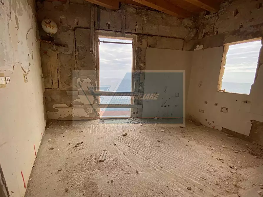 Immagine 5 di Casa trifamiliare in vendita  in piazza belvedere san giacomo a Siracusa