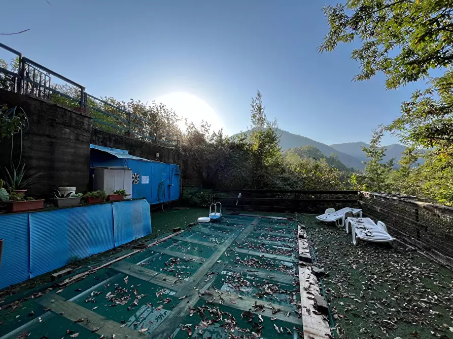 Immagine 13 di Casa trifamiliare in vendita  in Via G. Daveggio a Coreglia Ligure