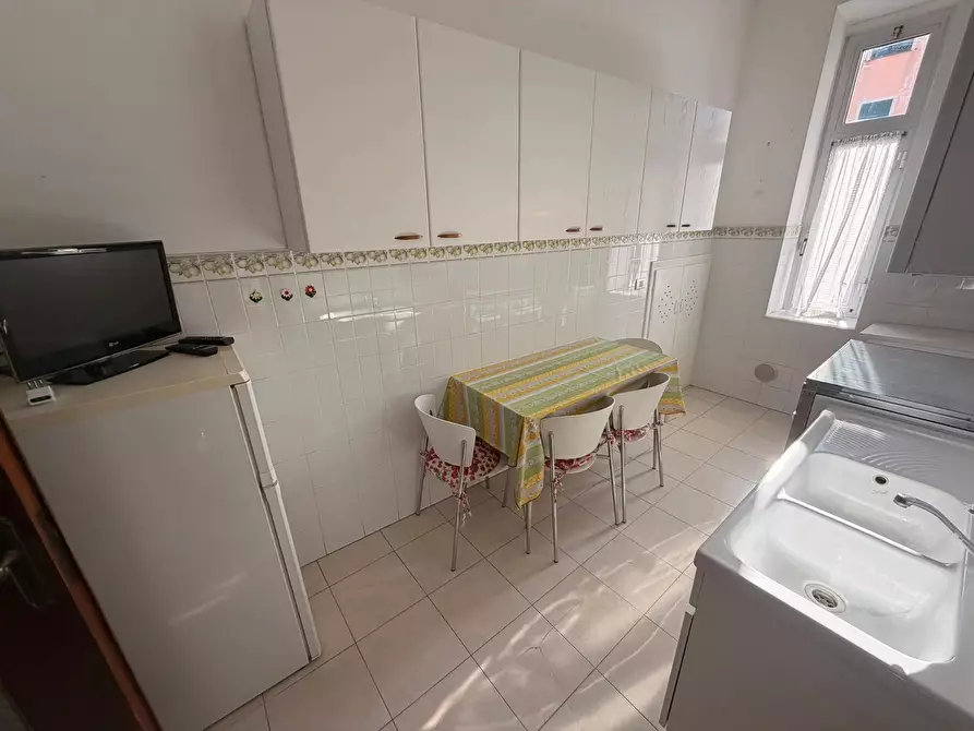 Immagine 3 di Casa trifamiliare in affitto  in Via Cavour, 44 a Ventimiglia