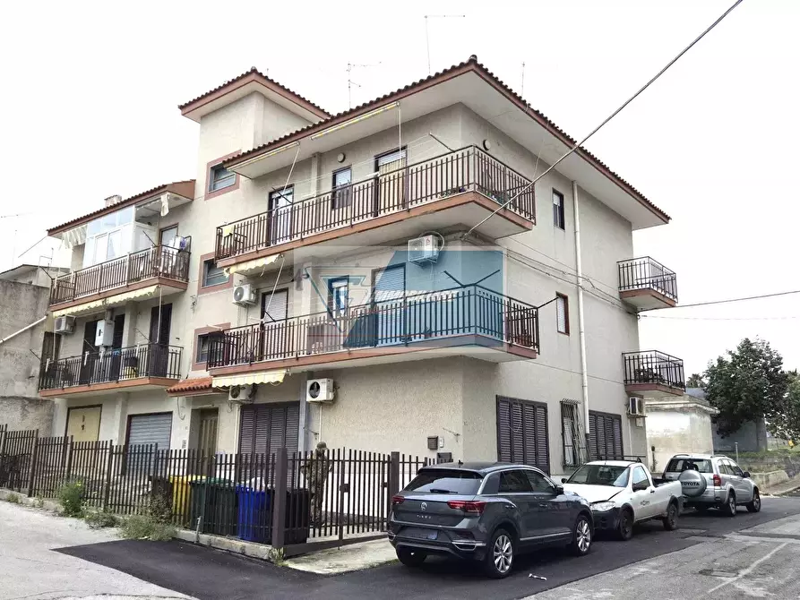 Immagine 22 di Casa trifamiliare in vendita  in Via Po a Buccheri