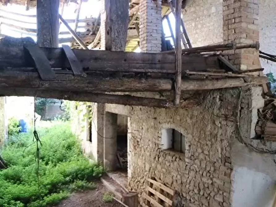 Immagine 9 di Casa trifamiliare in vendita  a Cimadolmo