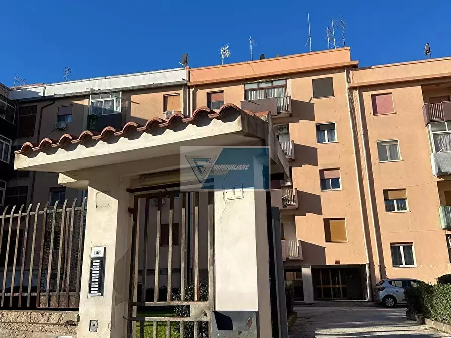 Immagine 3 di Casa trifamiliare in vendita  a Piazza Armerina