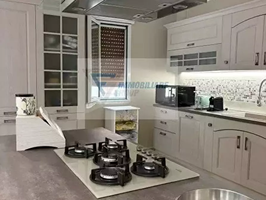 Immagine 24 di Casa trifamiliare in vendita  in Via San Giovanni a Buccheri