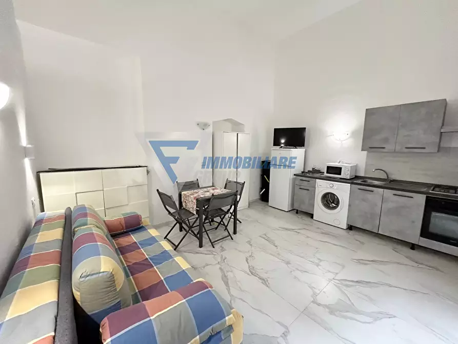 Immagine 1 di Casa trifamiliare in vendita  in Via Giuseppe Privitera a Siracusa