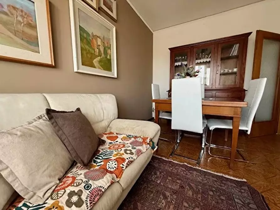 Immagine 3 di Casa trifamiliare in vendita  a Conegliano