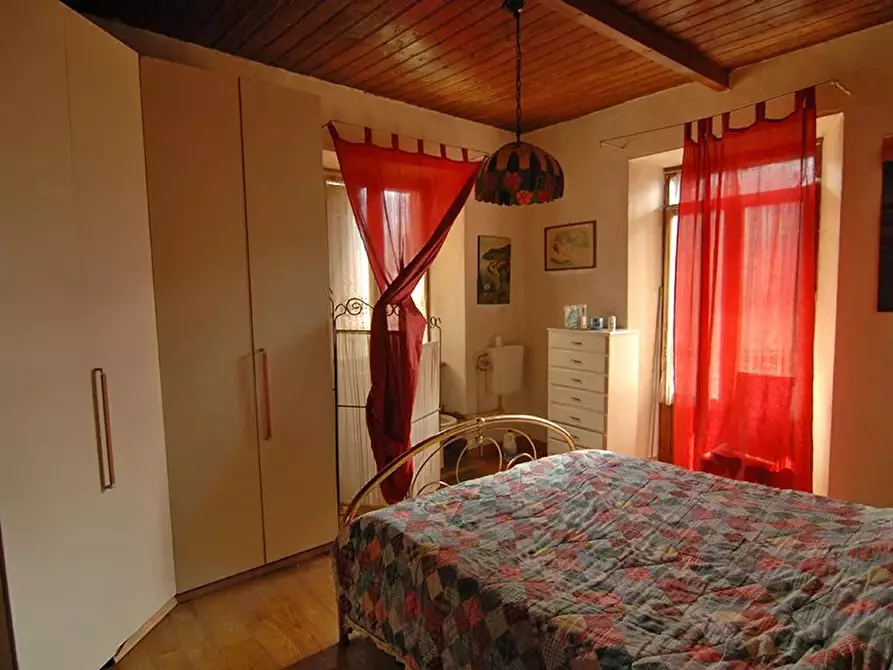 Immagine 9 di Terreno edificabile in vendita  a Bergolo