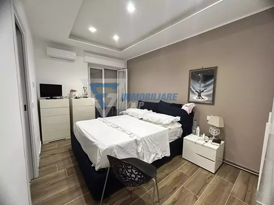 Immagine 4 di Casa trifamiliare in vendita  in Viale Santa Panagia a Siracusa