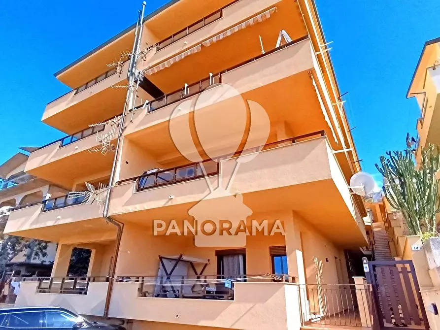 Immagine 18 di Casa trifamiliare in vendita  a Alcamo