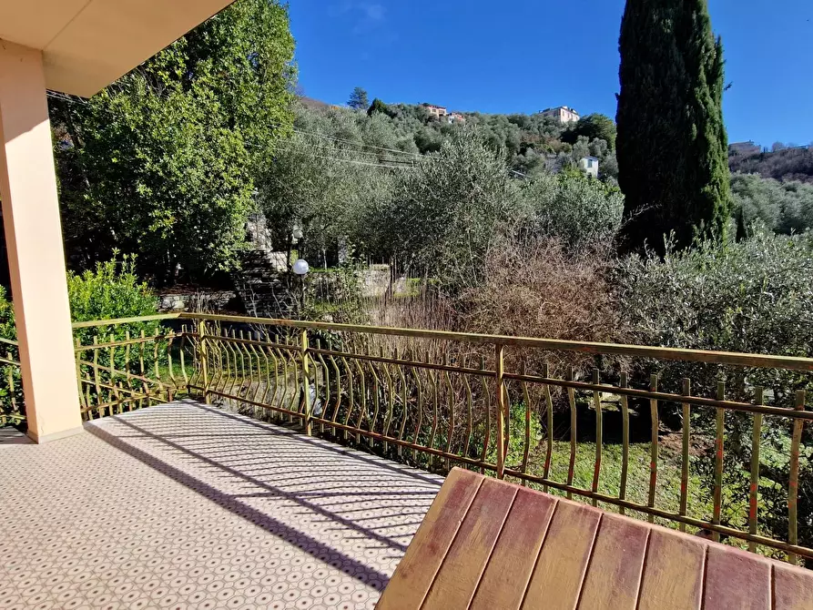 Immagine 79 di Terreno edificabile in vendita  in Via Domenico Canata a Avegno