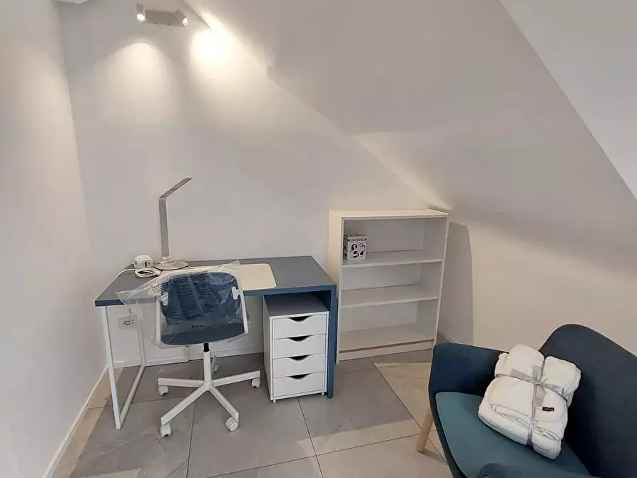 Immagine 14 di Casa trifamiliare in affitto  a Milano