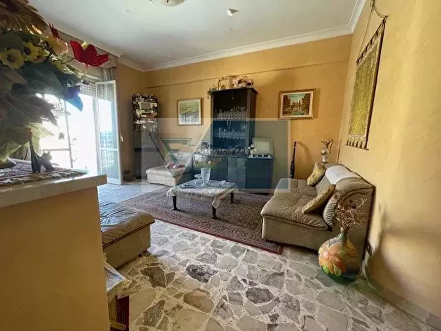 Immagine 3 di Casa trifamiliare in vendita  in Via Monte Bianco a Siracusa