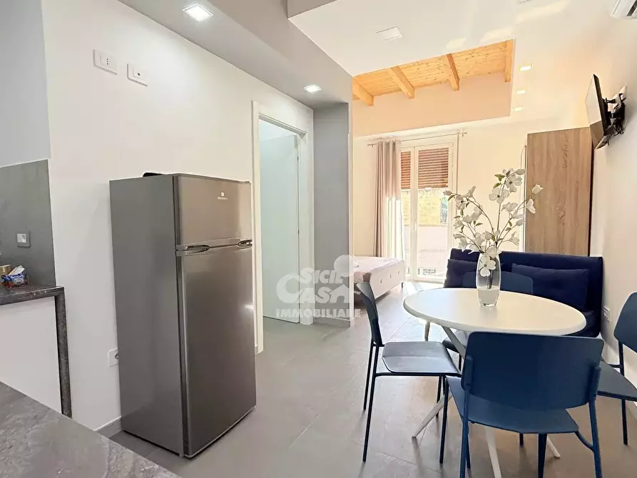 Immagine 23 di Casa trifamiliare in affitto  a Marsala