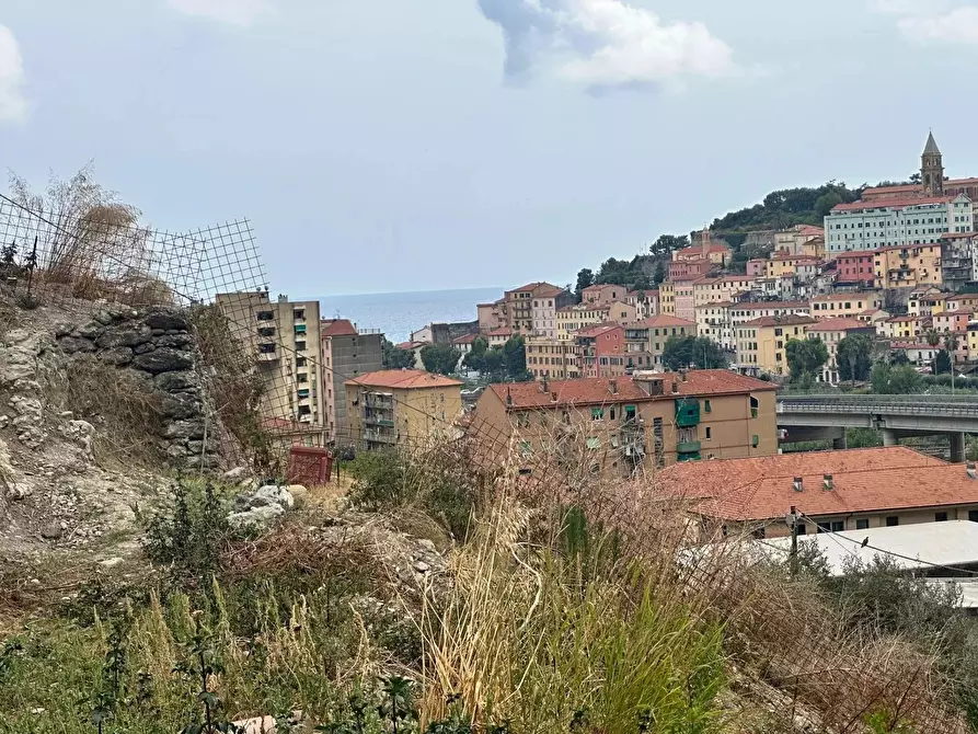 Immagine 1 di Terreno in vendita  in Via Monsignor Nicolò Peitavino a Ventimiglia
