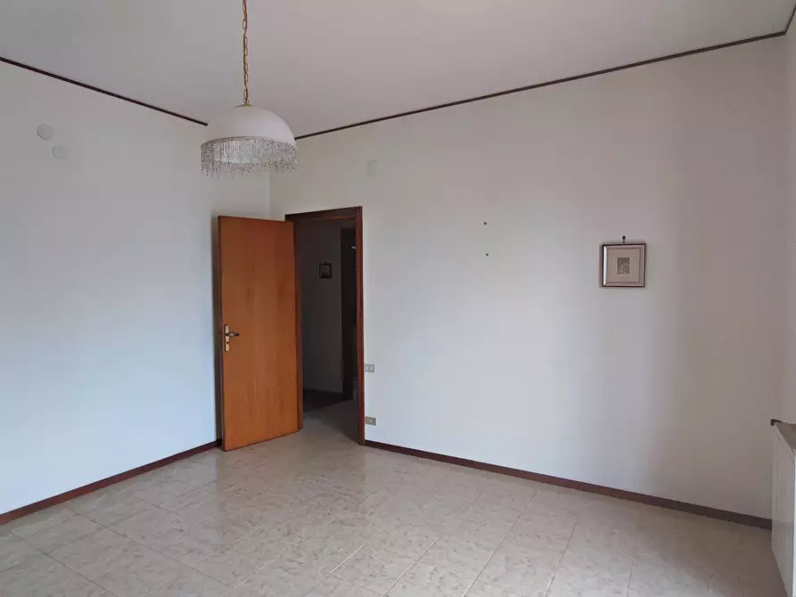 Immagine 1 di Casa trifamiliare in vendita  in VIA SVIZZERA a Siracusa