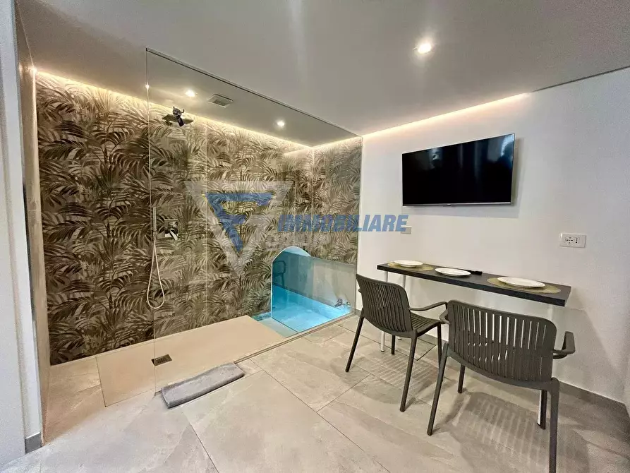 Immagine 4 di Casa trifamiliare in vendita  in VIA ALBANIA a Siracusa