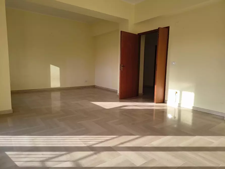 Immagine 3 di Casa trifamiliare in vendita  in Via Zizzo, 34 a Villafranca Tirrena