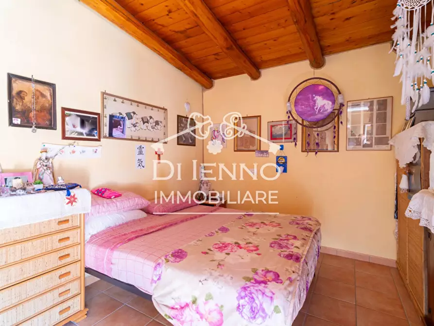 Immagine 2 di Casa trifamiliare in vendita  in Via Siziano a Roma