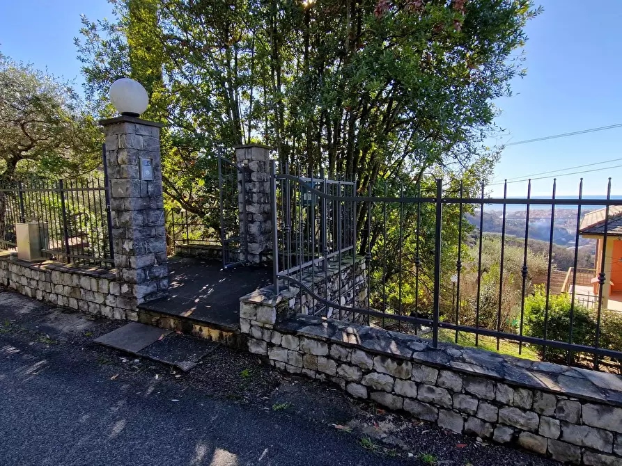 Immagine 18 di Terreno edificabile in vendita  in Via Domenico Canata a Avegno