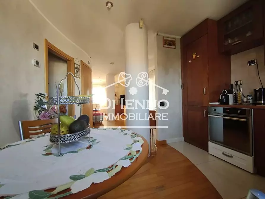 Immagine 21 di Casa trifamiliare in vendita  in Via Mongardino a Roma