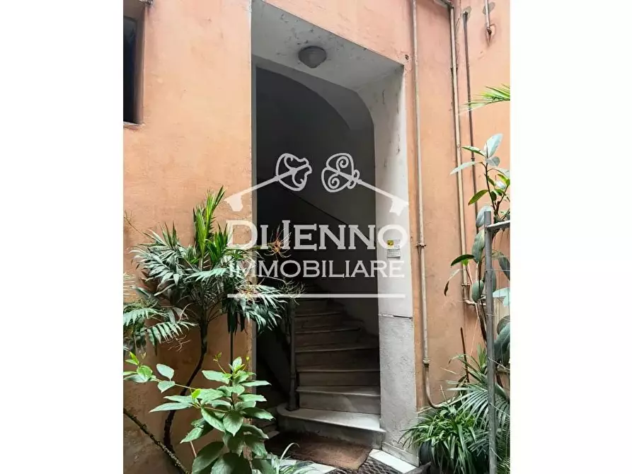 Immagine 4 di Casa trifamiliare in vendita  in Via Arenula a Roma