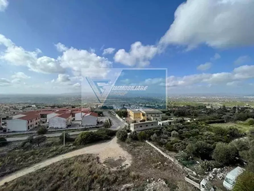 Immagine 22 di Monolocale in vendita  in Via Burgo a Siracusa