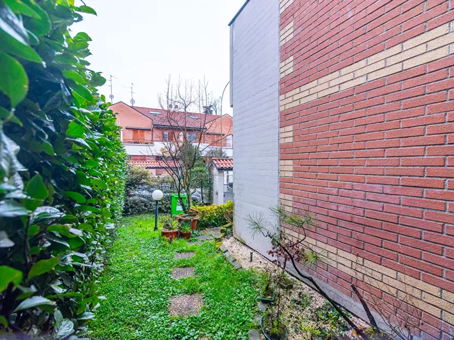 Immagine 52 di Terreno edificabile in vendita  in Via Volturno a Buccinasco