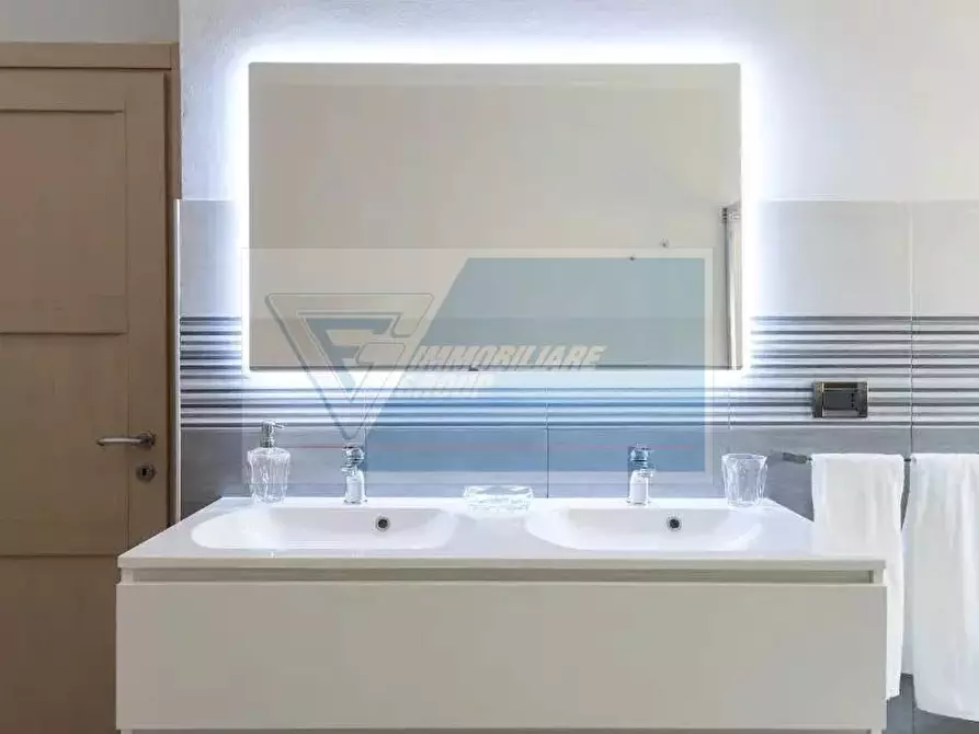 Immagine 9 di Casa trifamiliare in affitto  in Viale Teracati a Siracusa