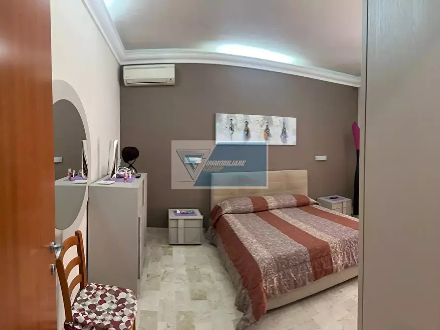 Immagine 14 di Casa trifamiliare in vendita  a Buccheri